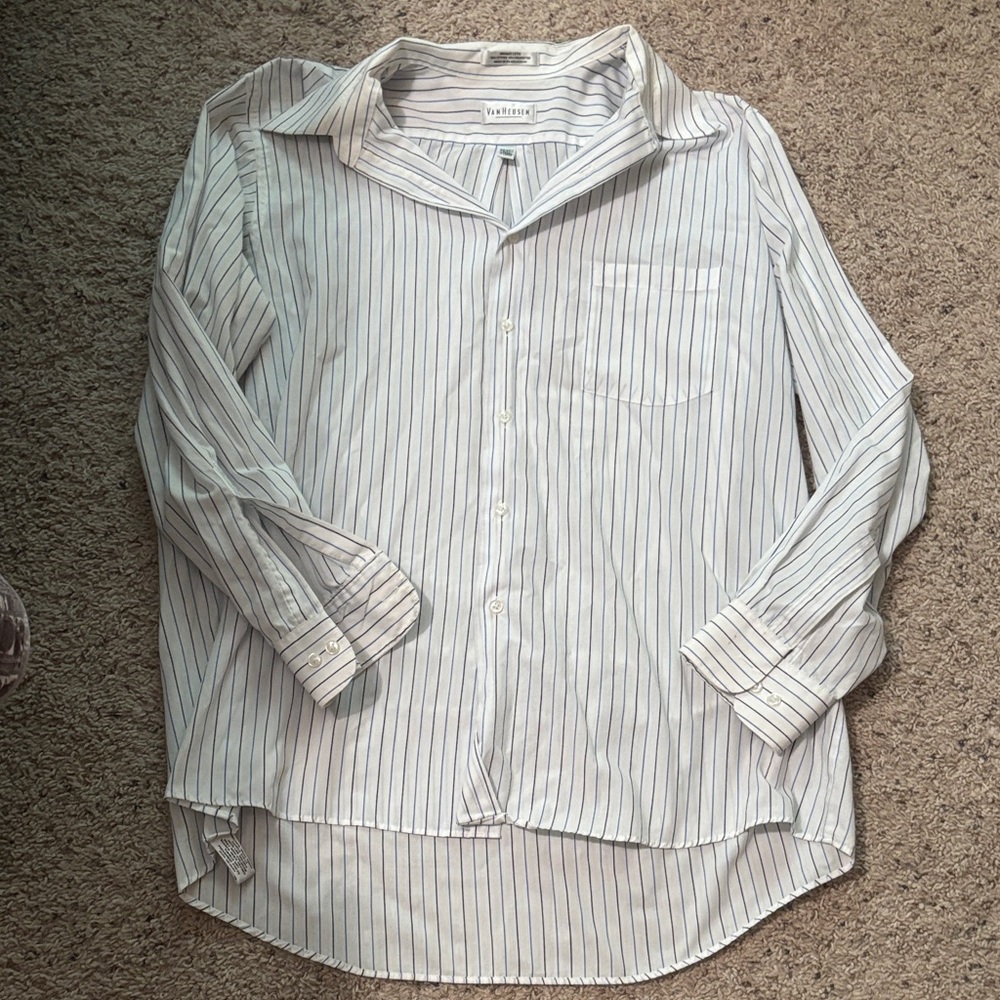 Van Heusen long sleeve button down shirt size XL